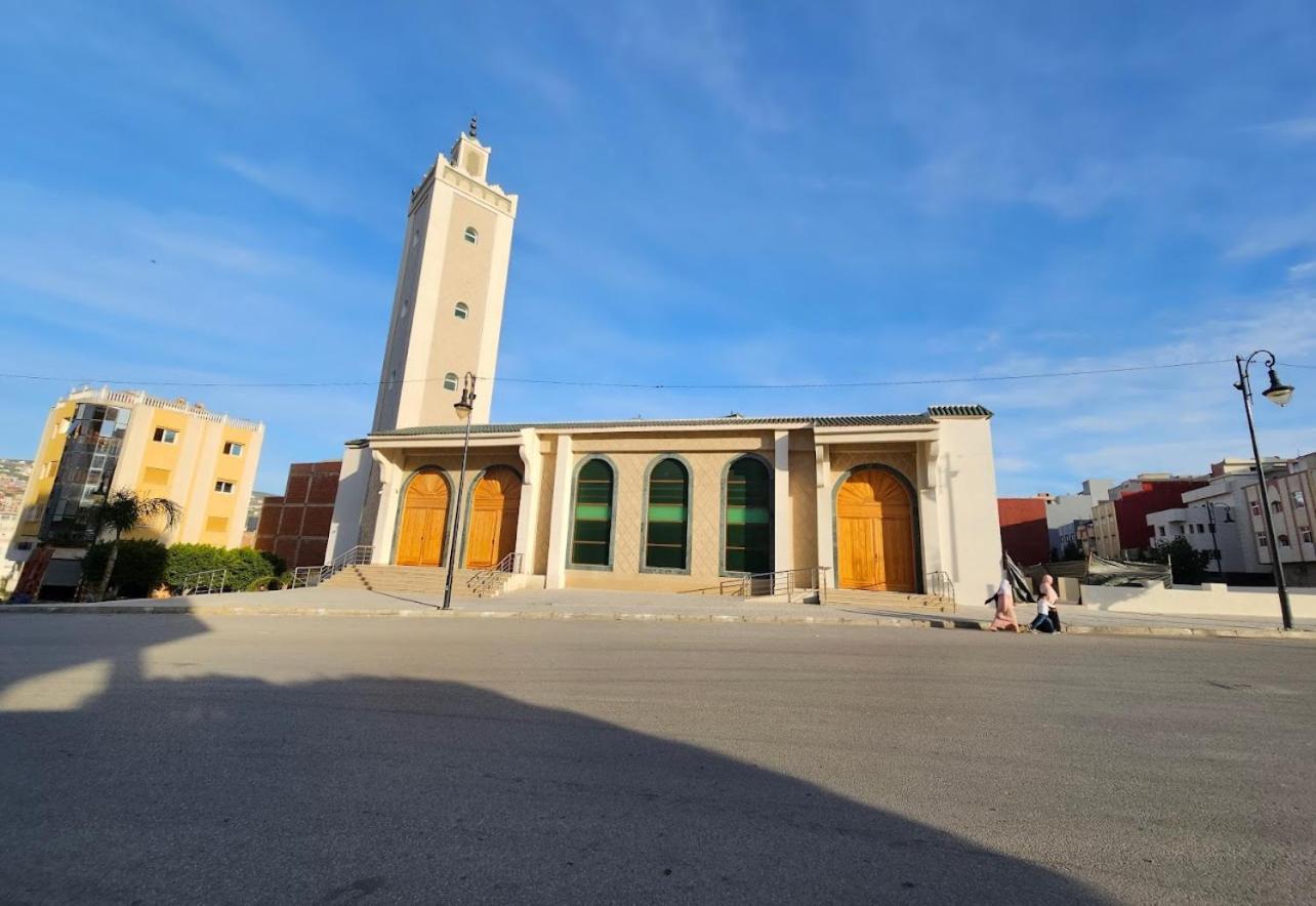 Appartement Spacieux & Lumineux Tangier Exterior photo